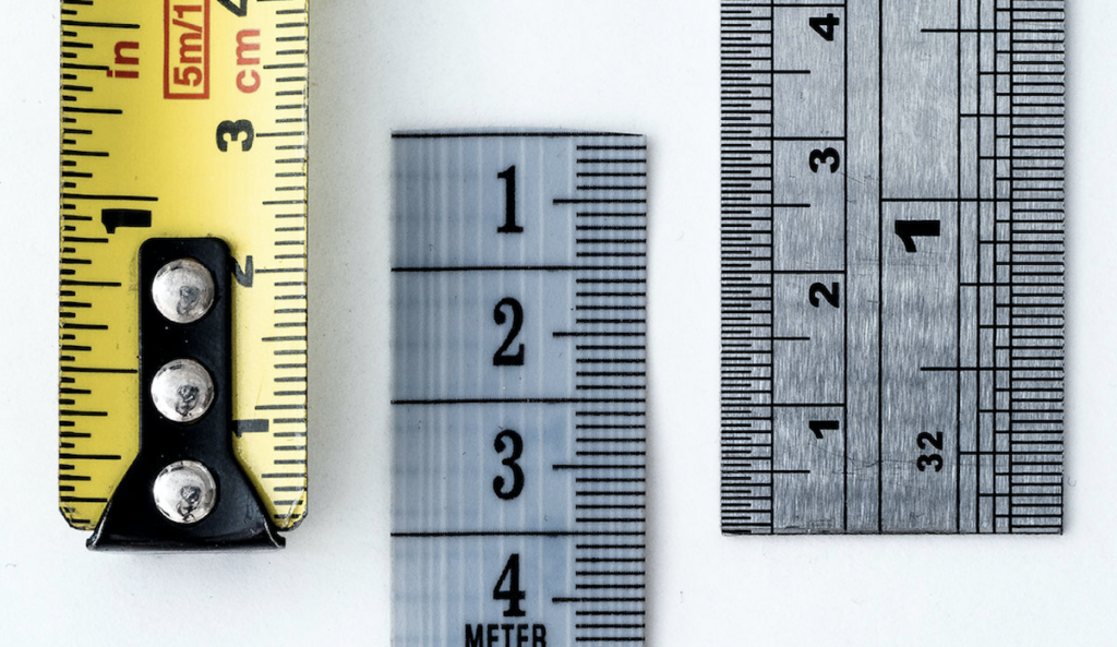a close up of a ruler