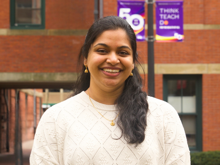 Priyanka Athalye headshot