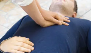 person performing cpr