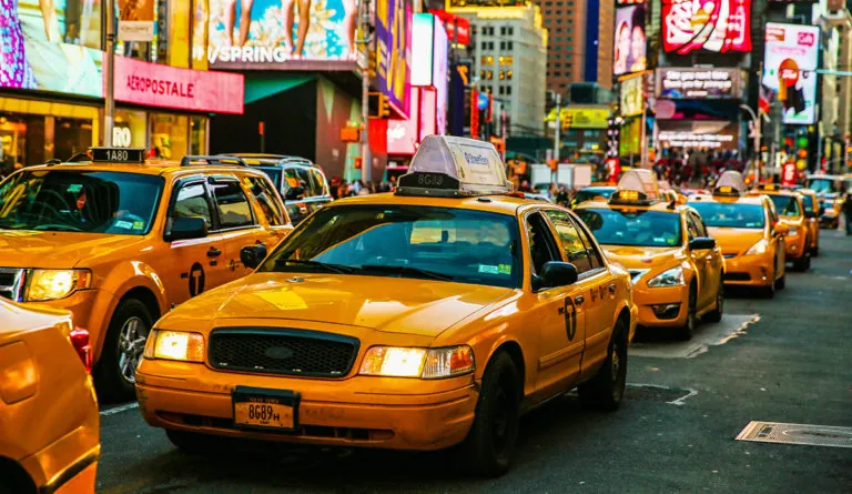 road with many taxis